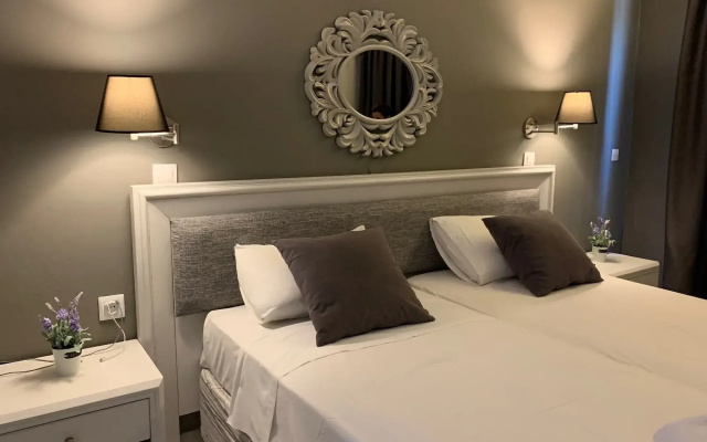 Alkyonides Hotel