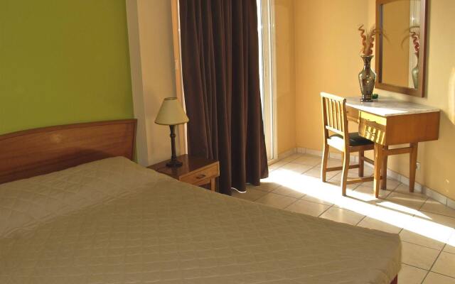 Отель Evripides Hotel Греция, Афины - 3 отзыва об отеле, цены и фото номеров - забронировать отель Evripides Hotel онлайн комната для гостей