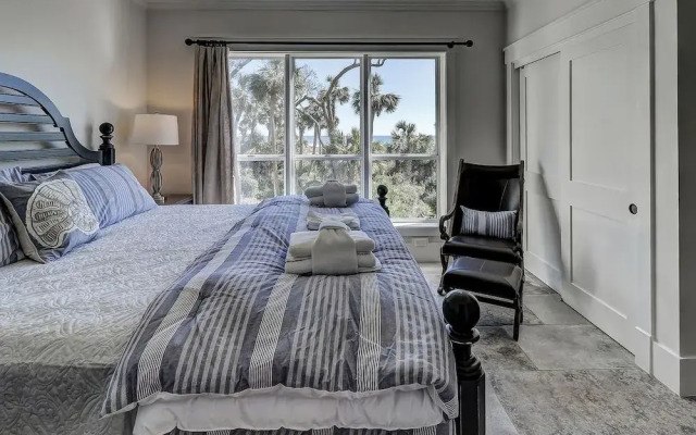 Windsor Place 108 by RedAwning