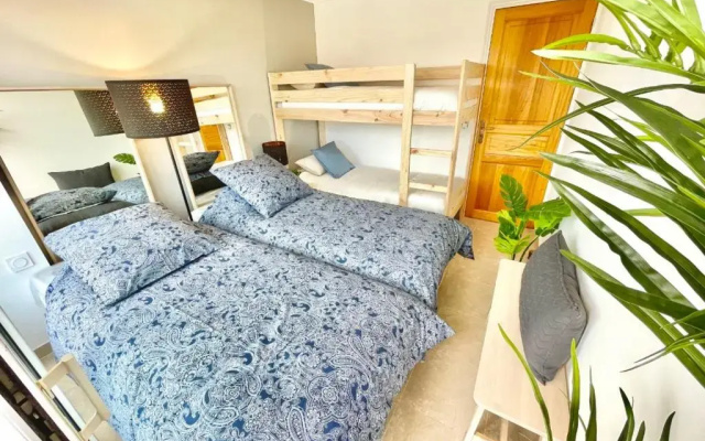 Splendid 92 M With Wifi Balcony And Sea View