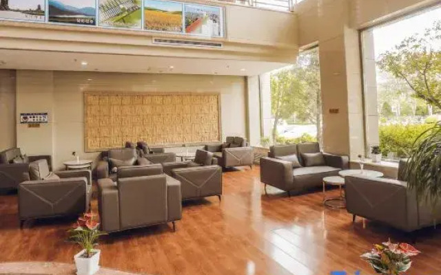 Longhai Hotel