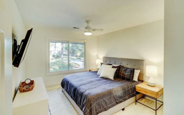 49 Governors - 3 Br Home