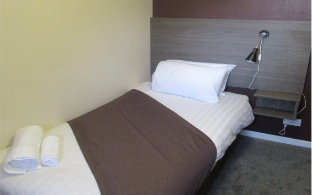 The Breadalbane Arms Hotel (Room Only)