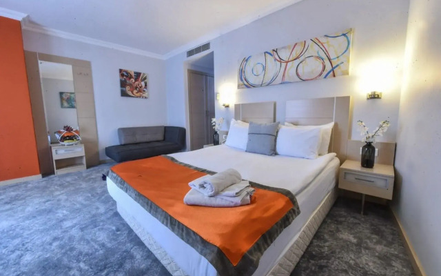 Midas Hotel
