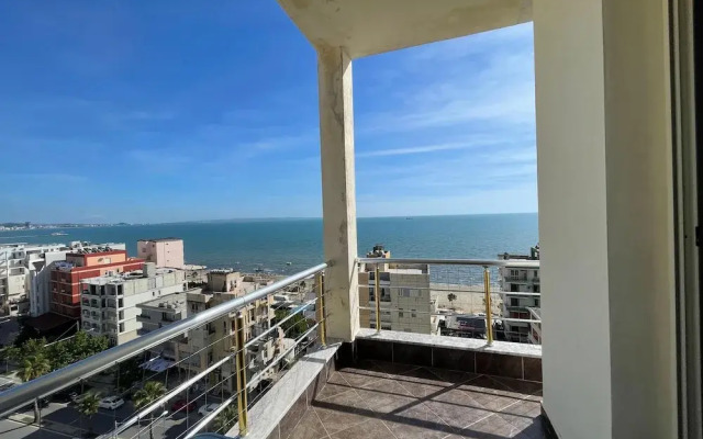 Comfortable Sea View Apartment