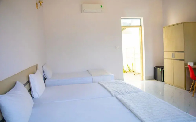 Lily Bungalow