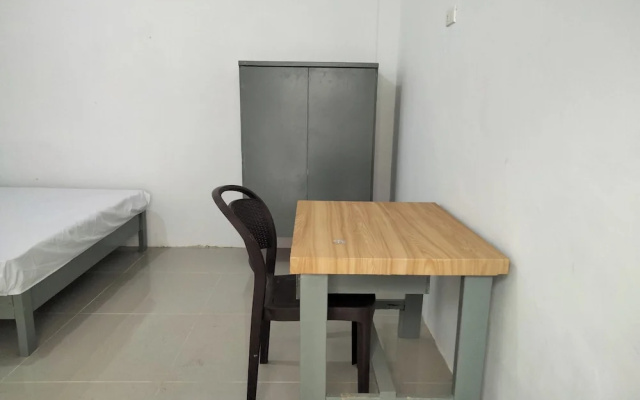 OYO Life 93054 Th Residence 135 Syariah