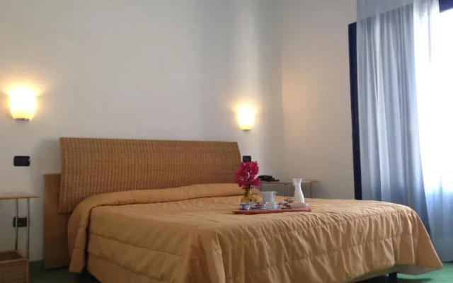 Hotel Aura