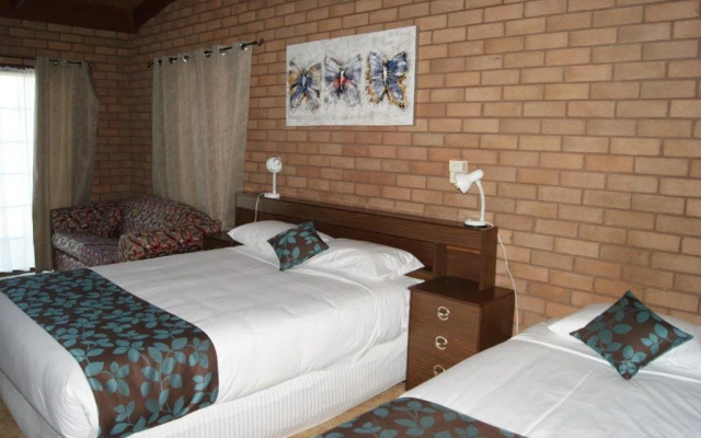 Bakery Park Motor Inn