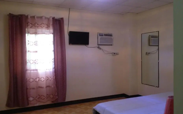 Enriquez Hotel