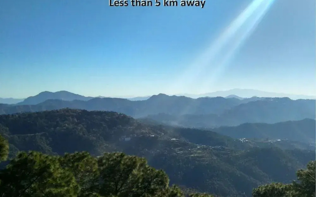 OYO 12187 Home Luxury Studio Kasauli