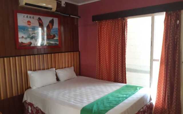 Labasa Waterfront Hotel вид на фасад