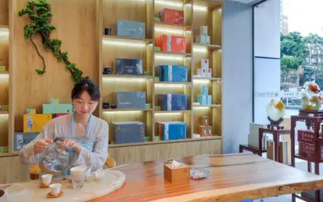 Fengyin Tianjiao Hotel (Chengdu Qianfeng Road subway station）