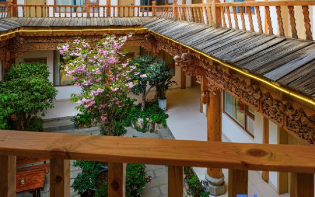 Shangri-La Banshan Courtyard B&B (Dukezong Ancient Town Branch)