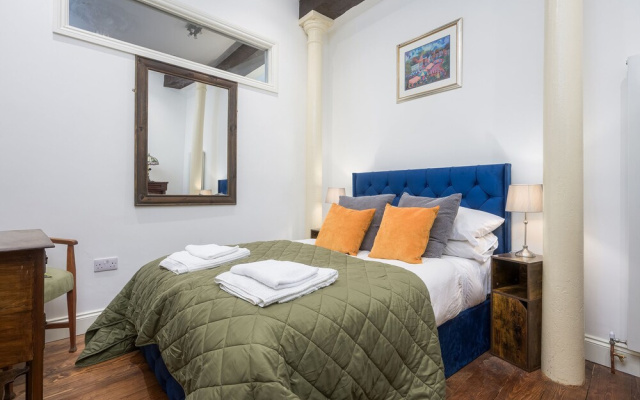 The Mayflower Suite