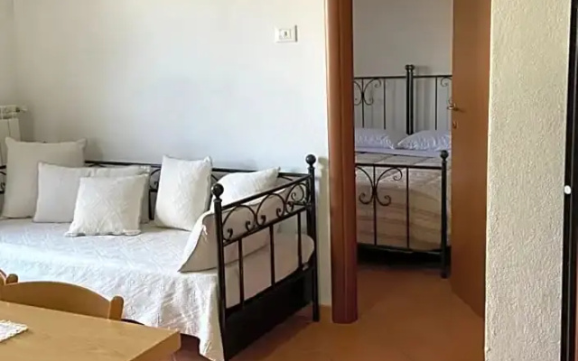 Sa domo de su re