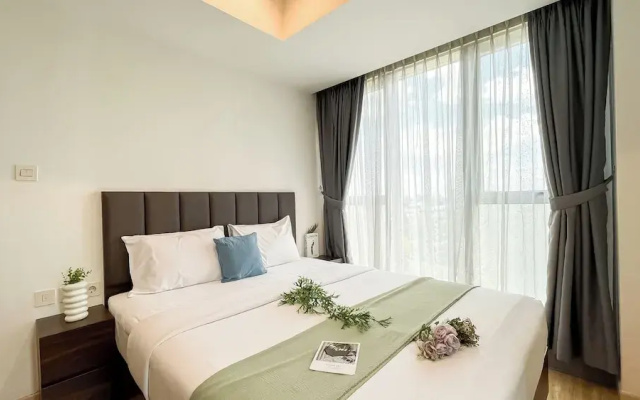 Monochrome Style 1Br At Branz Bsd City Apartment