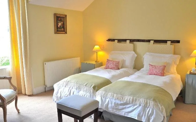 Kilfinan Hotel