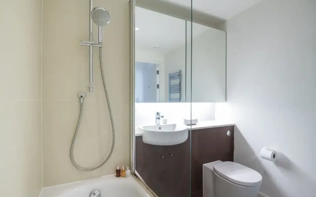 Deluxe East London Home in the Olympic Village