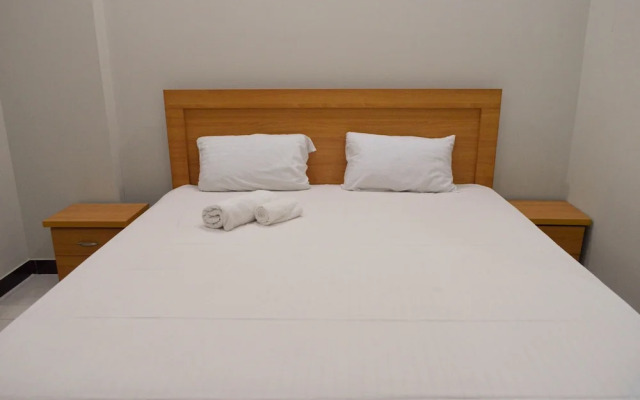 1 Bedroom Apartment, Netflix, Sea View