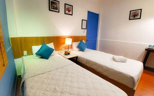 Town House SG