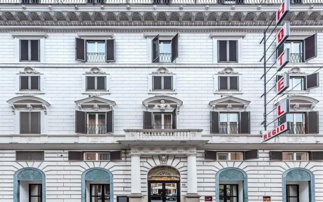 Hotel Regio вид на фасад