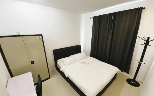 Island Hostel Bayan Lepas Airport