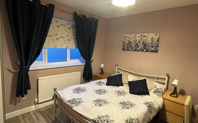 NKN Cosy Maisonette Dartford Station Free Parking