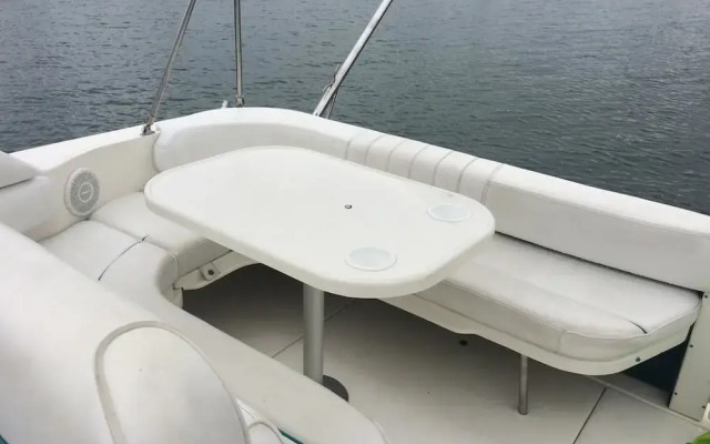 Boat Vedette Arlequin