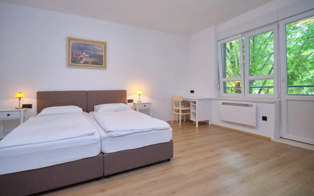 Bacci Central 2-Bedroom Apartment by Litto
