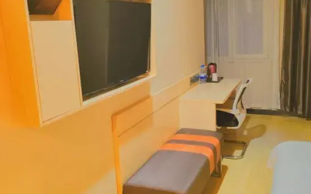 OrangeriePremium Hotel (Dalian Changxing Island Santang Commercial Street)