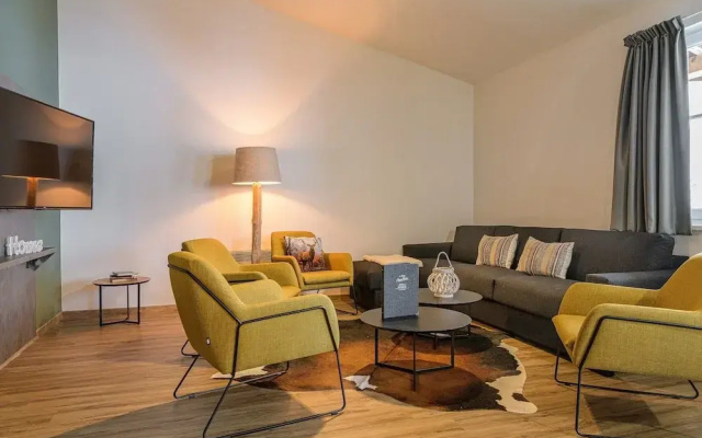 Beautiful Apartment in Viehhofen With hot tub