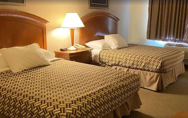 A Riverside Inn Travelodge by Wyndham