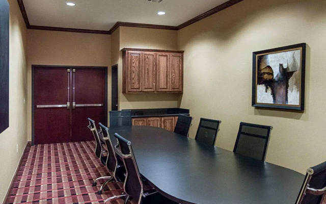 Comfort Inn & Suites