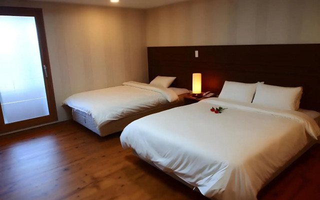 Hotel CJ