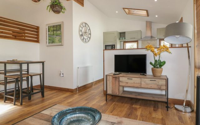 9 Meadow Retreat
