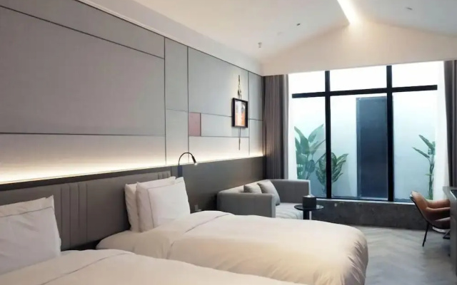 UrCove by Hyatt Shanghai Xuhui West