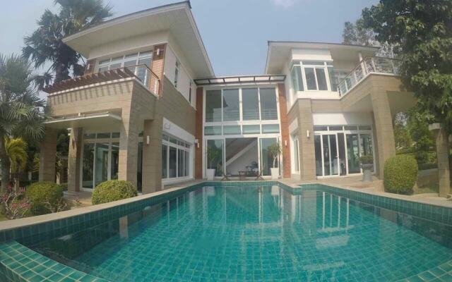 Baan Talay Pool Villa Pattaya 0