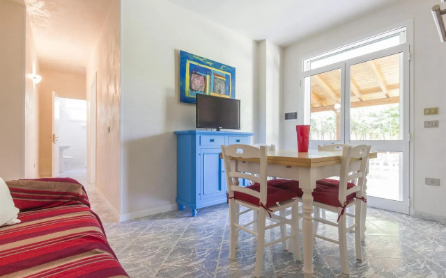 Villa with garden in Torre dell'Orso-Villa Ray