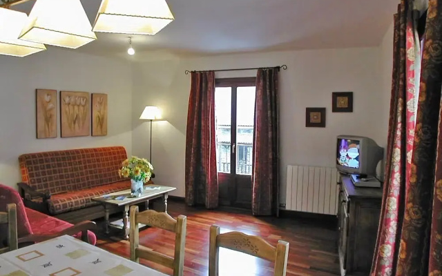 Apartamentos Los Pirineos Biescas