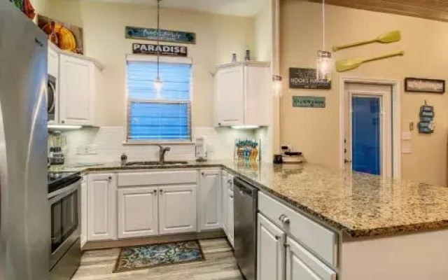 Tropical Paradise Pb209 Condo