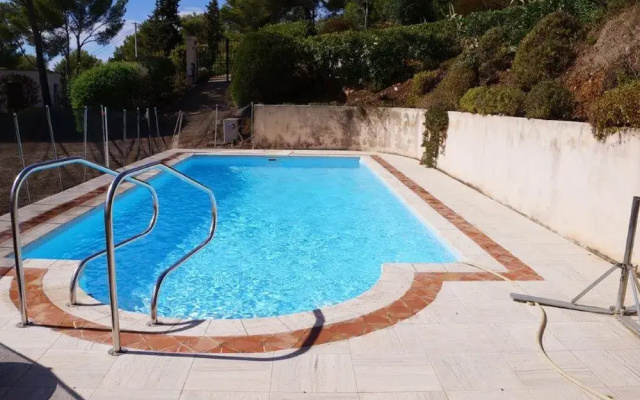 Modern Villa in La Croix-valmer With Private Pool