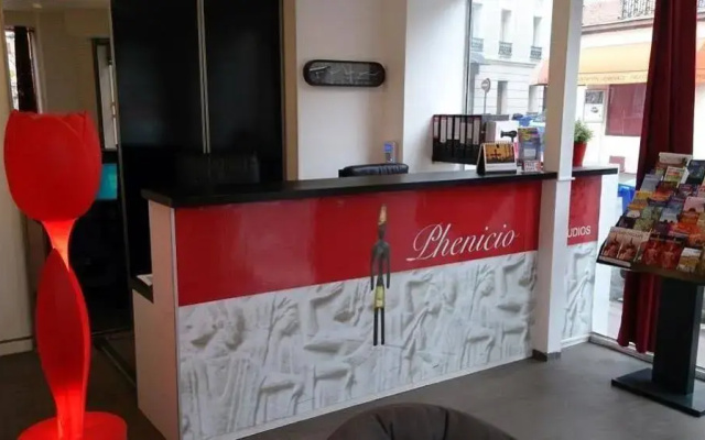 Hotel Studios Phenicio Porte de Versailles