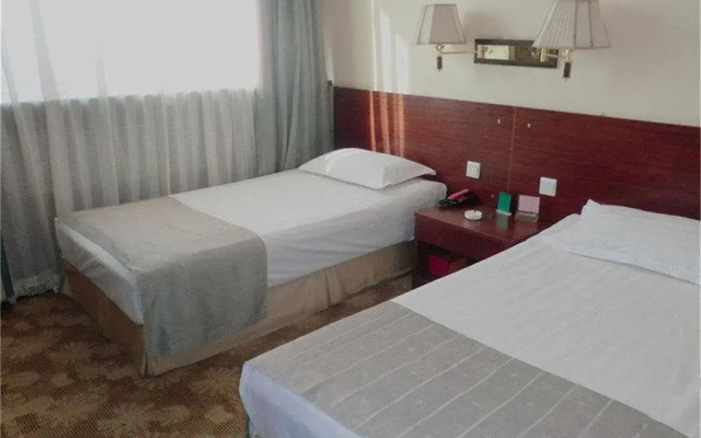 Datong East Sea Fishing Village Hotel