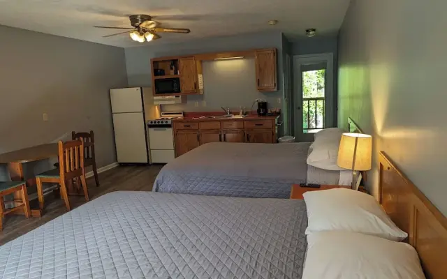 Timber Pointe Resort