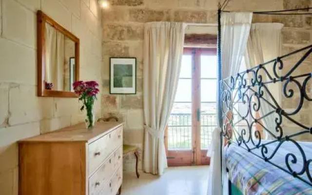 Farmhouse Lewza