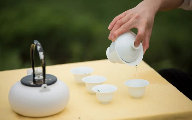 Zi Shan Man Ju