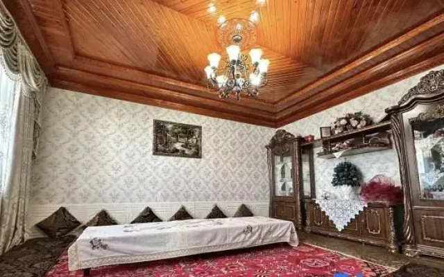 Yining Jingya Hefeng Homestay