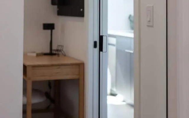 Scandinavian-style 1BR Apartment Built 2024 p81