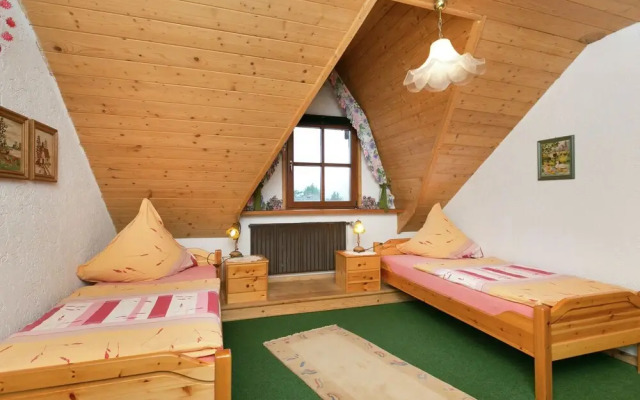 Warm Apartment in Bombogen Germany with Private Parking